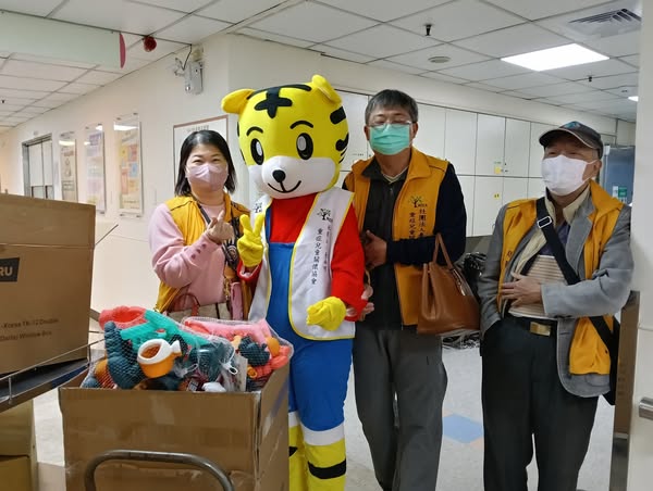20250121新年禮物送至嘉義基督教醫院貼文01-臺南市重症兒童關懷協會