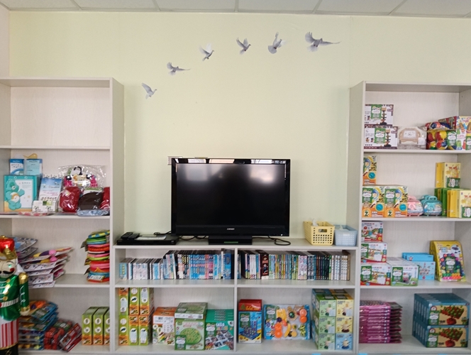 20250324兒童節禮物送至成大醫院門診大樓貼文07-臺南市重症兒童關懷協會